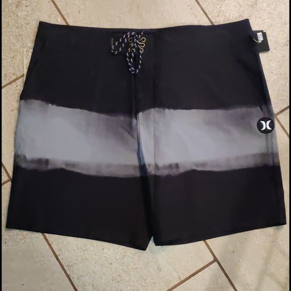Hurley Board Shorts - Picture 3 of 4